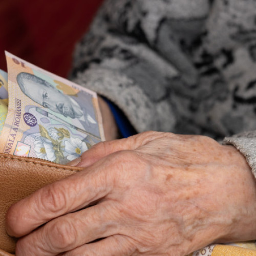 Creșterea pensiilor și scăderea numărului de pensionari în primul trimestru din 2025