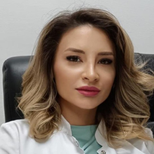 Trupul Ștefaniei Szabo, directorul medical al SJU Buzău, depus la biserica spitalului