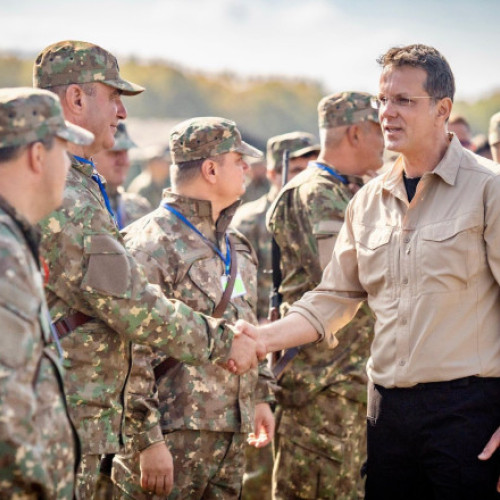 România își mărește cheltuielile pentru apărare și caută să dezvolte industria de armament