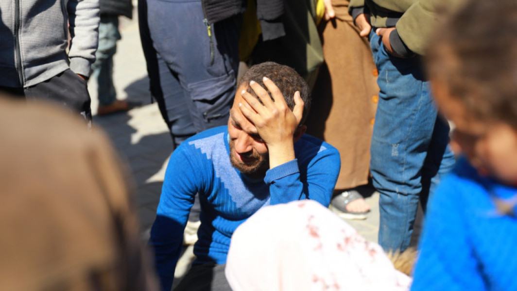 Zeci de palestinieni uciși în atacuri israeliene în timp ce așteptau ajutoare, acuza Ministerul Sănătății din Gaza. IDF e negat că ar fi responsabili.