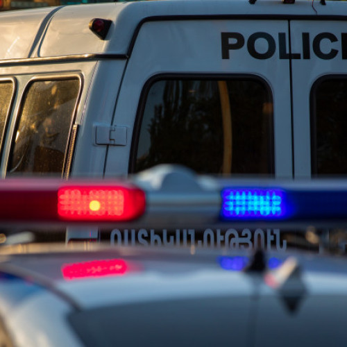 Trei barbati au atacat o sectie de politie din Erevan. Doi dintre ei au fost raniti de propriile grenade